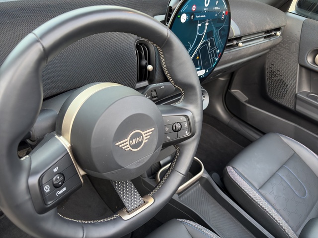 fotoG 16 del MINI MINI Cooper Cabrio C 120 kW (163 CV) 163cv Gasolina del 2025 en Alicante