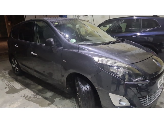 Renault Grand Scenic 2.0 Bose Edition Auto-CVT 103 kW (140 CV)