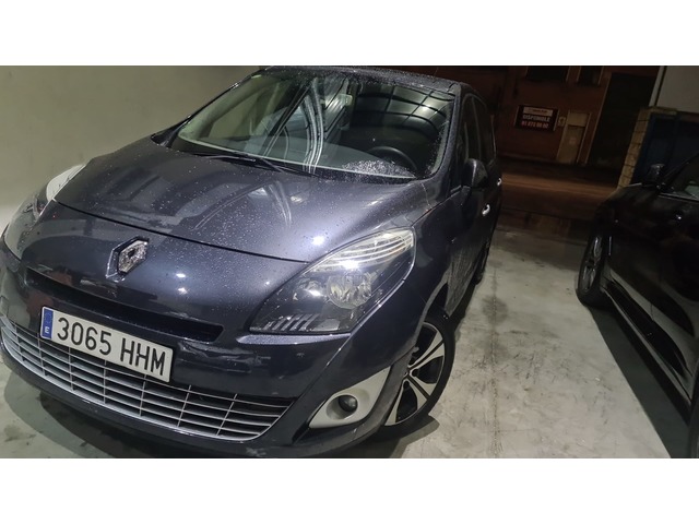 Renault Grand Scenic 2.0 Bose Edition Auto-CVT 103 kW (140 CV)