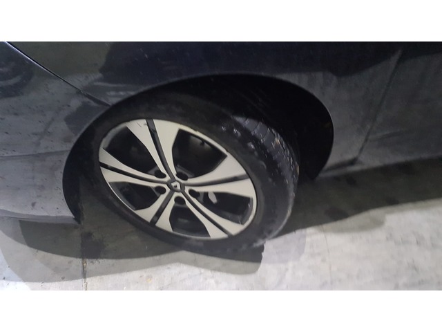 Renault Grand Scenic 2.0 Bose Edition Auto-CVT 103 kW (140 CV)