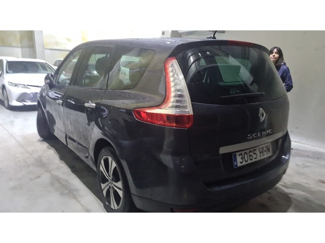 Renault Grand Scenic 2.0 Bose Edition Auto-CVT 103 kW (140 CV)