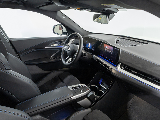 BMW X2 xDrive20d color Blanco. Año 2025. 120KW(163CV). Diésel. En concesionario Oliva Motor Girona de Girona