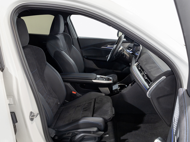 BMW X2 xDrive20d color Blanco. Año 2025. 120KW(163CV). Diésel. En concesionario Oliva Motor Girona de Girona