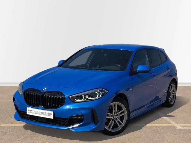 BMW Serie 1 118i color Azul. Año 2023. 103KW(140CV). Gasolina. En concesionario Proa Premium Palma de Illes Balears