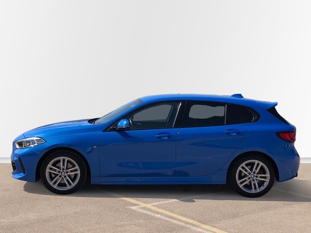 BMW Serie 1 118i color Azul. Año 2023. 103KW(140CV). Gasolina. En concesionario Proa Premium Palma de Illes Balears