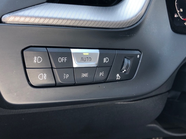 BMW Serie 1 118i color Azul. Año 2023. 103KW(140CV). Gasolina. En concesionario Proa Premium Palma de Illes Balears