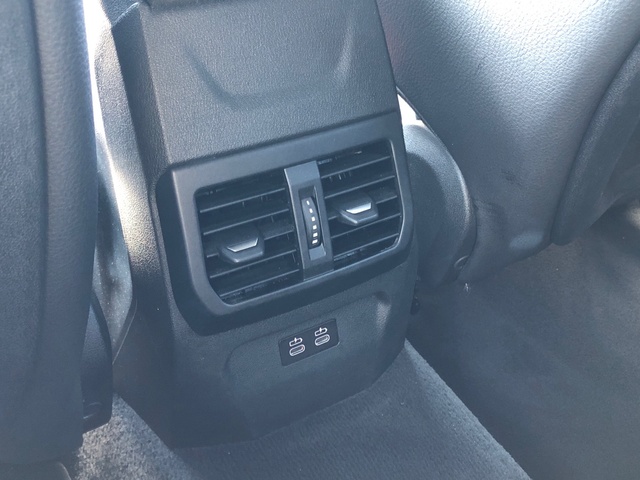 BMW Serie 1 118i color Azul. Año 2023. 103KW(140CV). Gasolina. En concesionario Proa Premium Palma de Illes Balears