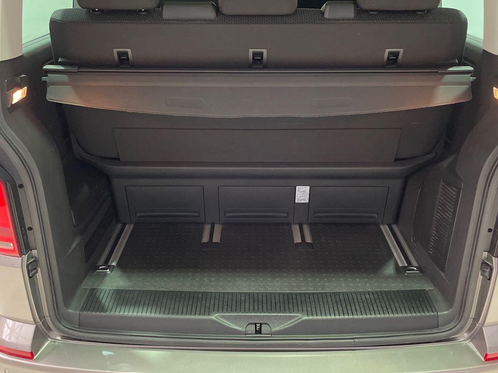 Volkswagen Multivan 2.0 TDI en Barcelona