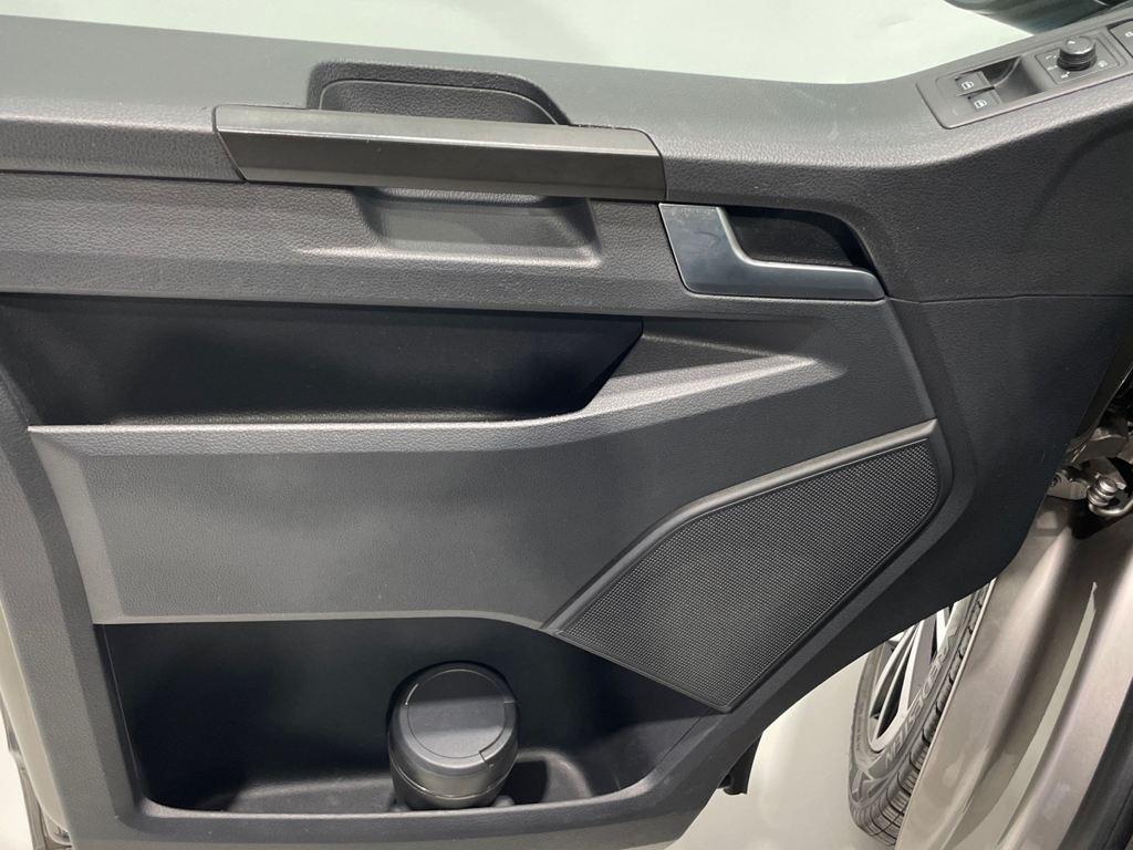 Volkswagen Multivan 2.0 TDI en Barcelona