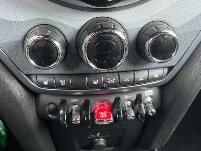 fotoG 23 del MINI MINI Countryman Cooper 100 kW (136 CV) 136cv Gasolina del 2022 en Cantabria