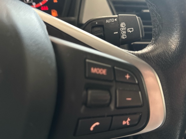 BMW Serie 2 216d Active Tourer color Negro. Año 2020. 85KW(116CV). Diésel. En concesionario Burgocar (Bmw y Mini) de Burgos