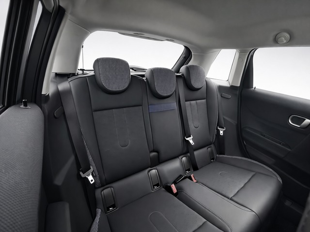 fotoG 8 del MINI MINI Cooper 5 Puertas C 115 kW (156 CV) 156cv Gasolina del 2025 en Cádiz