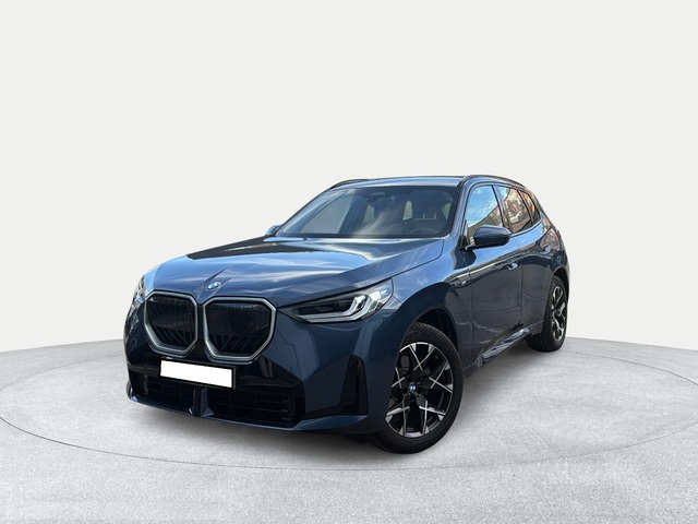 BMW X3 xDrive20d color Azul. Año 2025. 145KW(197CV). Diésel. En concesionario Motri Motor Jaén de Jaén
