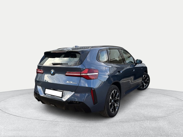 BMW X3 xDrive20d color Azul. Año 2025. 145KW(197CV). Diésel. En concesionario Motri Motor Jaén de Jaén