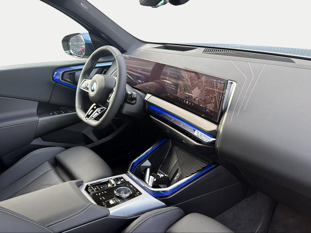 BMW X3 xDrive20d color Azul. Año 2025. 145KW(197CV). Diésel. En concesionario Motri Motor Jaén de Jaén