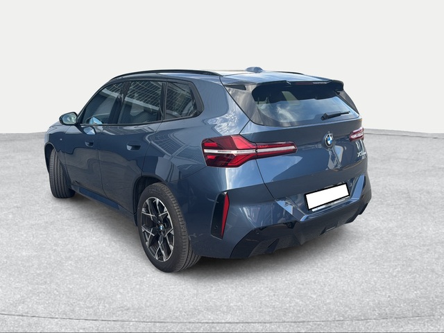 BMW X3 xDrive20d color Azul. Año 2025. 145KW(197CV). Diésel. En concesionario Motri Motor Jaén de Jaén