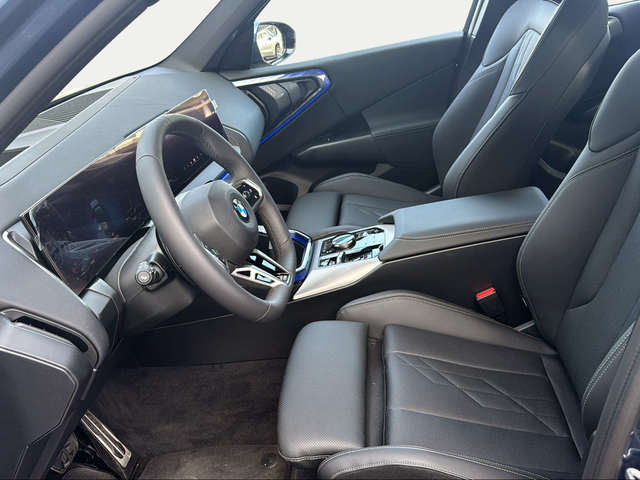 BMW X3 xDrive20d color Azul. Año 2025. 145KW(197CV). Diésel. En concesionario Motri Motor Jaén de Jaén