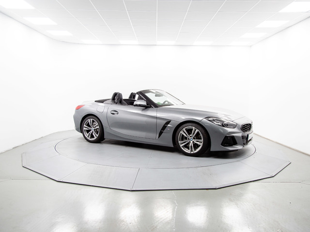 BMW Z4 sDrive20i Cabrio color Gris. Año 2025. 145KW(197CV). Gasolina. En concesionario Móvil Begar Alicante de Alicante