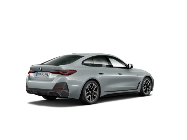 BMW i4 eDrive40 color Gris. Año 2024. 250KW(340CV). Eléctrico. En concesionario Motri Motor Jaén de Jaén