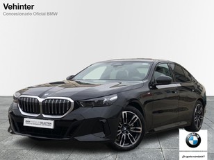 Fotos de BMW Serie 5 520d color Negro. Año 2025. 145KW(197CV). Diésel. En concesionario Vehinter Getafe de Madrid