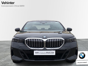 Fotos de BMW Serie 5 520d color Negro. Año 2025. 145KW(197CV). Diésel. En concesionario Vehinter Getafe de Madrid