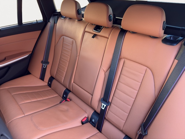 BMW Serie 3 M340i Touring color Gris. Año 2023. 275KW(374CV). Gasolina. En concesionario GANDIA Automoviles Fersan, S.A. de Valencia