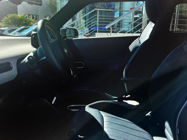 fotoG 10 del MINI MINI Cooper E 135 kW (184 CV) 184cv Eléctrico del 2025 en Murcia