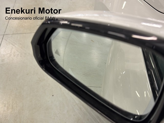 BMW X1 sDrive20i color Blanco. Año 2025. 125KW(170CV). Gasolina. En concesionario Enekuri Motor de Vizcaya