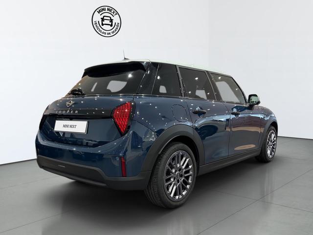 fotoG 3 del MINI MINI 5 Puertas Cooper C 115 kW (156 CV) 156cv Gasolina del 2025 en Almería