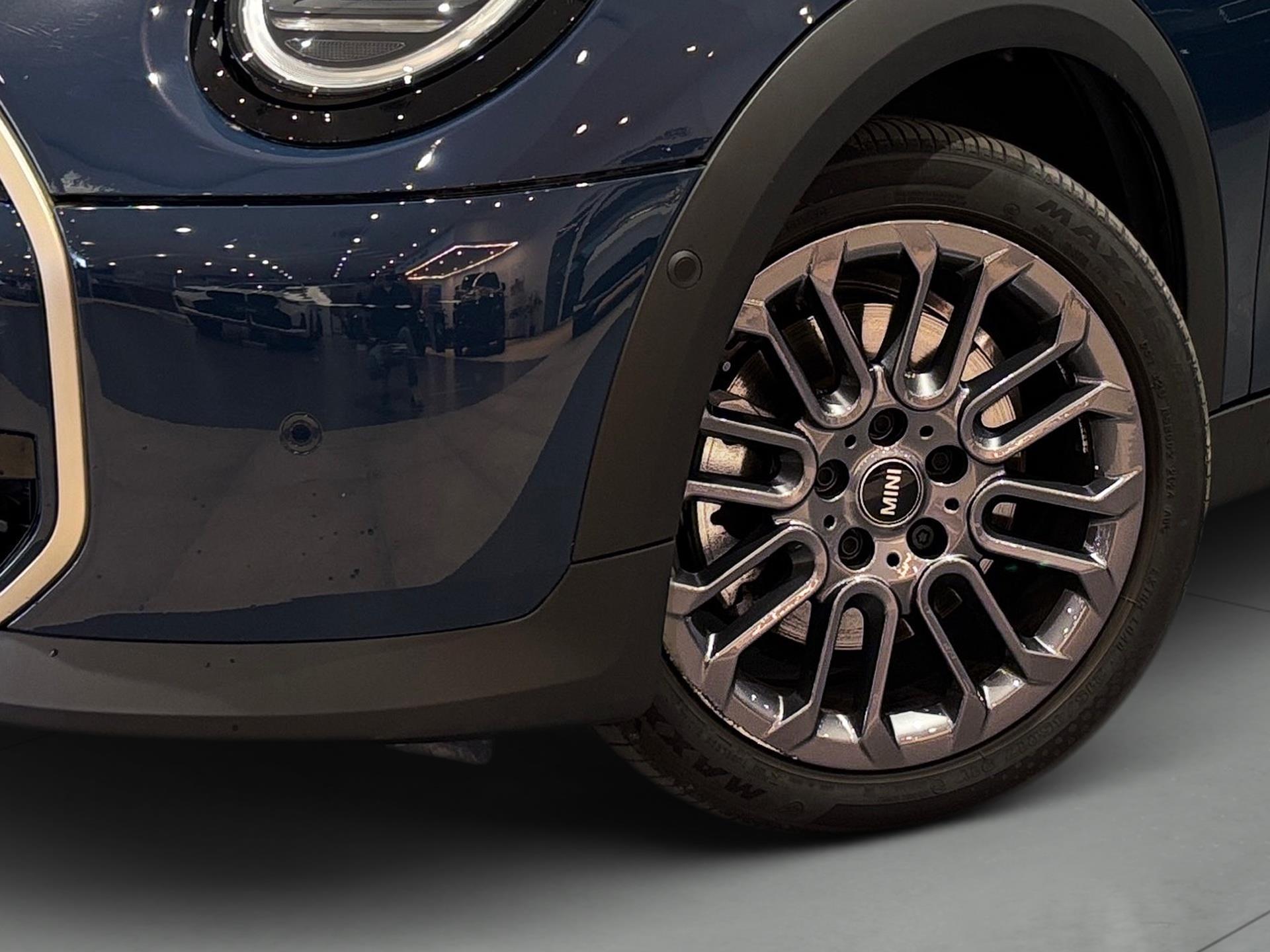 fotoG 5 del MINI MINI 5 Puertas Cooper C 115 kW (156 CV) 156cv Gasolina del 2025 en Almería