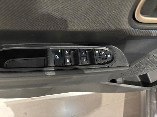 fotoG 10 del MINI MINI 5 Puertas Cooper S 150 kW (204 CV) 204cv Gasolina del 2025 en Almería