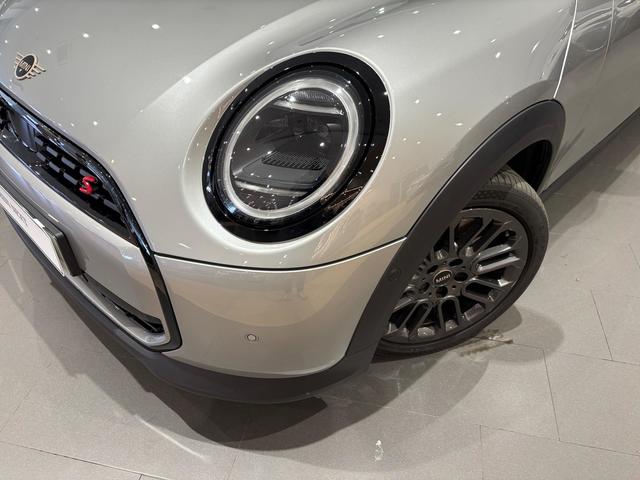 fotoG 15 del MINI MINI 5 Puertas Cooper S 150 kW (204 CV) 204cv Gasolina del 2025 en Almería