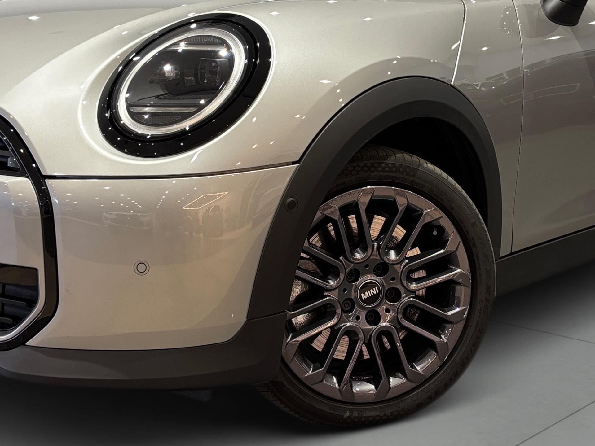 fotoG 5 del MINI MINI 5 Puertas Cooper S 150 kW (204 CV) 204cv Gasolina del 2025 en Almería