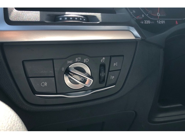 BMW X3 xDrive20d color Negro. Año 2023. 140KW(190CV). Diésel. En concesionario Proa Premium Palma de Illes Balears