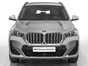 Fotos de BMW X1 xDrive25e color Gris Plata. Año 2025. 180KW(245CV). Híbrido Electro/Gasolina. En concesionario Caetano Cuzco, Alcalá de Madrid