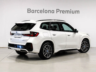 BMW X1 xDrive25e color Blanco. Año 2025. 180KW(245CV). Híbrido Electro/Gasolina. En concesionario Barcelona Premium -- GRAN VIA de Barcelona