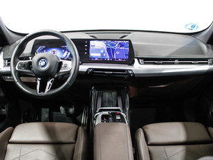 BMW X1 xDrive25e color Blanco. Año 2025. 180KW(245CV). Híbrido Electro/Gasolina. En concesionario Barcelona Premium -- GRAN VIA de Barcelona