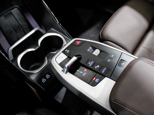 BMW X1 xDrive25e color Blanco. Año 2025. 180KW(245CV). Híbrido Electro/Gasolina. En concesionario Barcelona Premium -- GRAN VIA de Barcelona