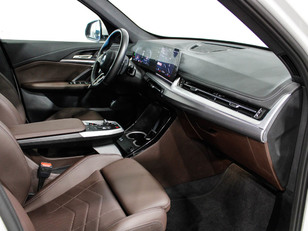 BMW X1 xDrive25e color Blanco. Año 2025. 180KW(245CV). Híbrido Electro/Gasolina. En concesionario Barcelona Premium -- GRAN VIA de Barcelona