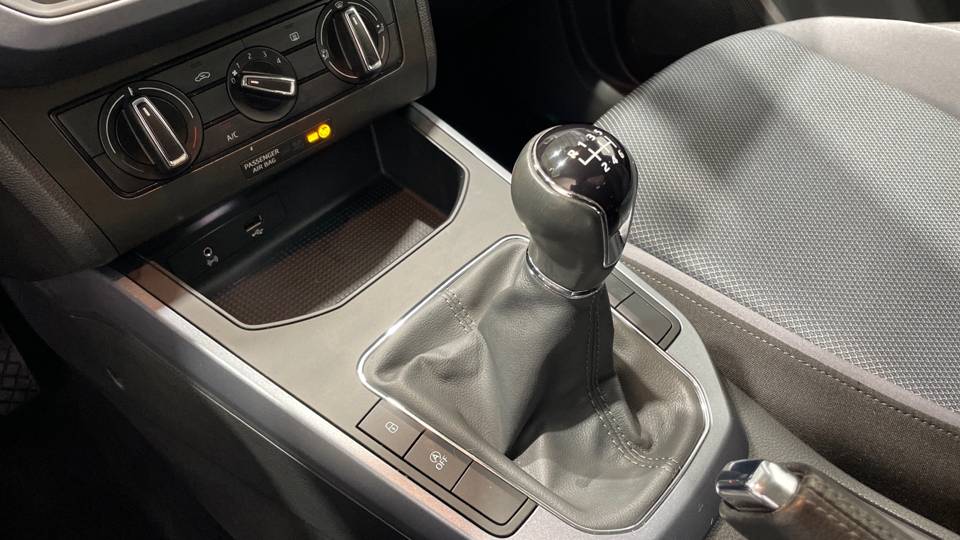 SEAT Arona 1.0 TSI en Barcelona