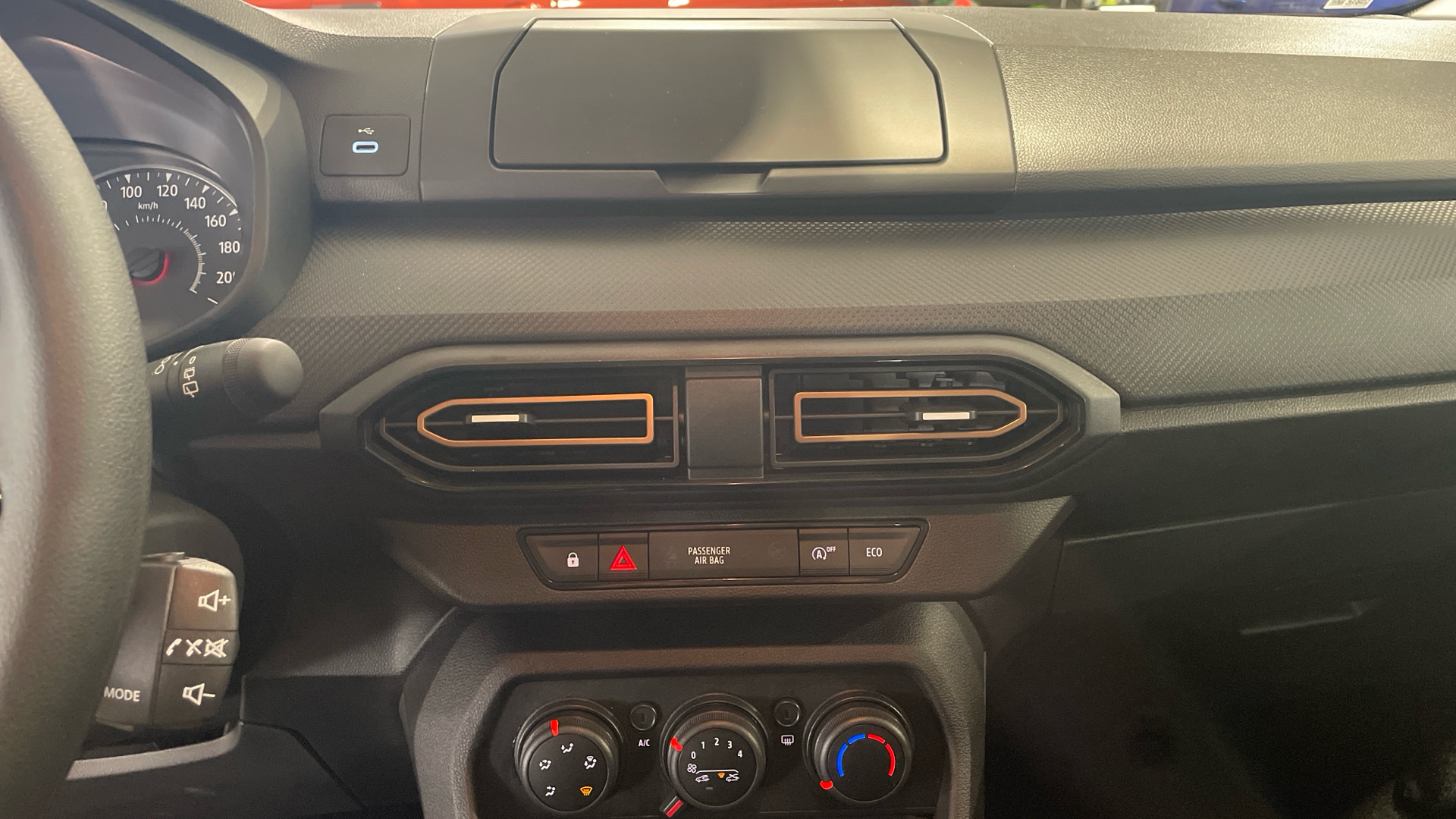 Dacia Sandero ECO-G 100 en Barcelona