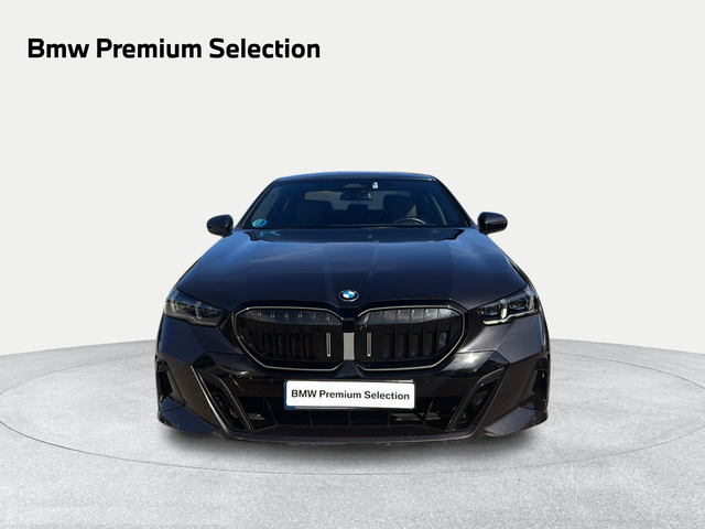 BMW Serie 5 520d color Gris. Año 2024. 145KW(197CV). Diésel. En concesionario Ilbira Motor | Granada de Granada