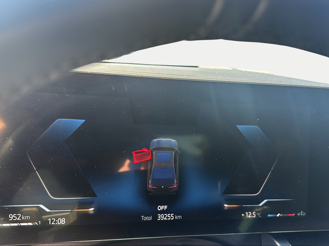 BMW Serie 5 520d color Gris. Año 2024. 145KW(197CV). Diésel. En concesionario Ilbira Motor | Granada de Granada