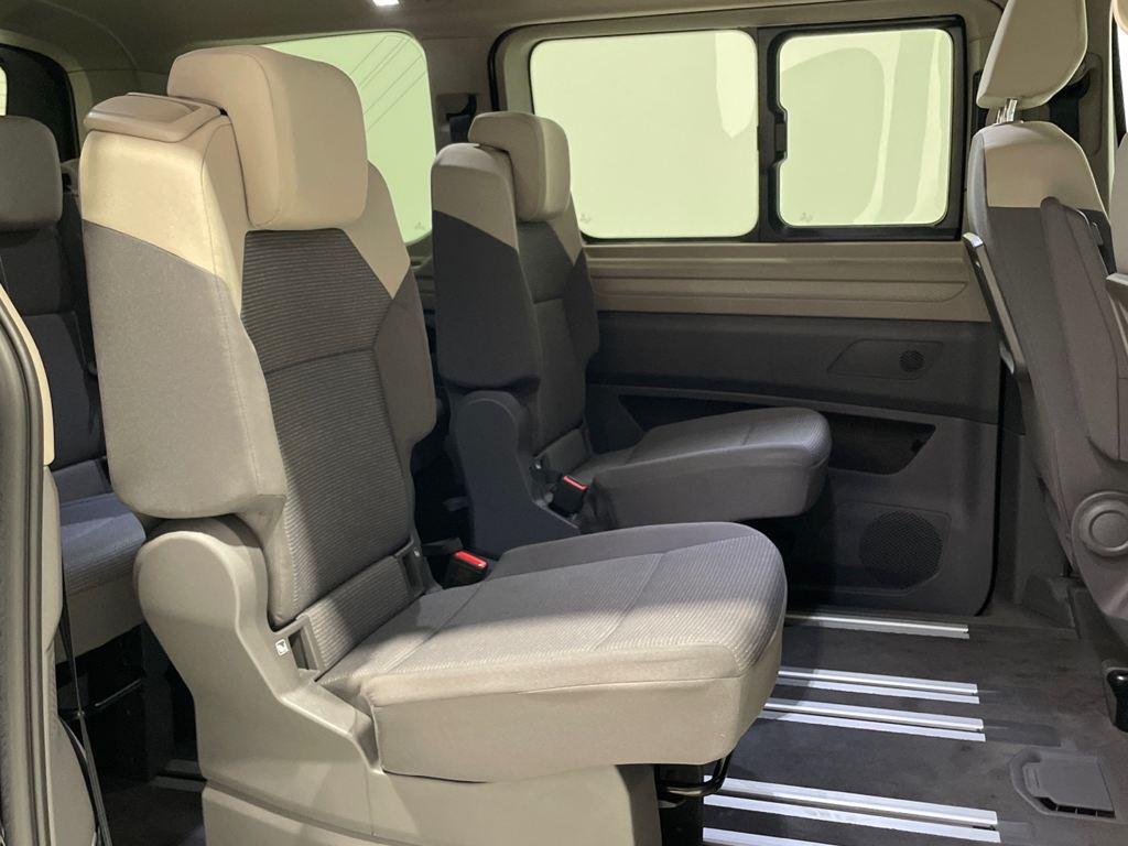 Volkswagen Multivan 2.0 TDI en Barcelona