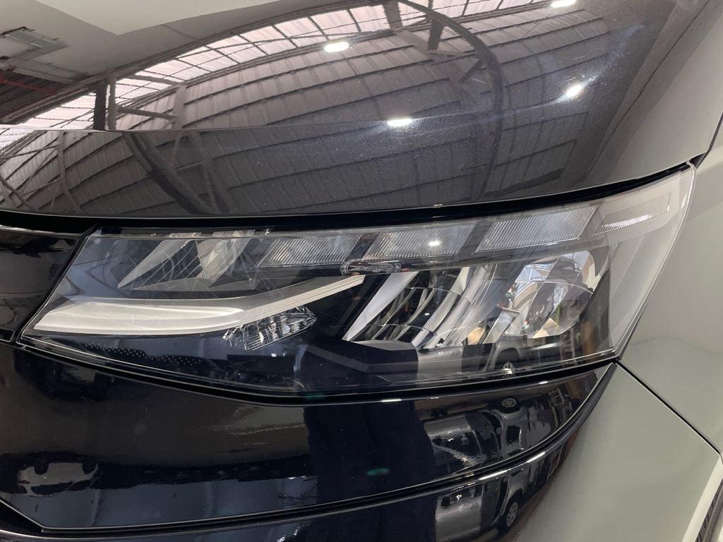 Volkswagen Multivan 2.0 TDI en Barcelona