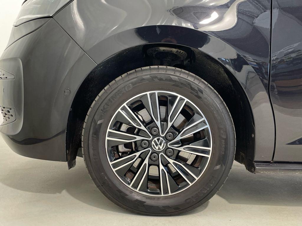 Volkswagen Multivan 2.0 TDI en Barcelona