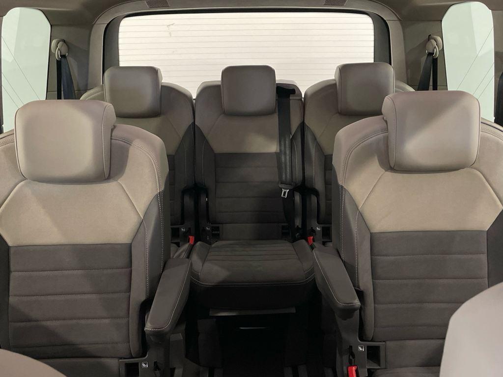 Volkswagen Multivan 2.0 TDI en Barcelona