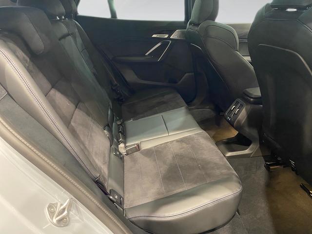 BMW X2 sDrive18d color Gris. Año 2024. 110KW(150CV). Diésel. En concesionario Automotor Costa, S.L.U. de Almería