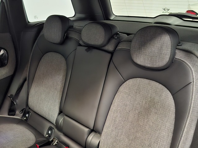 fotoG 8 del MINI MINI Countryman Cooper 100 kW (136 CV) 136cv Gasolina del 2019 en Valencia