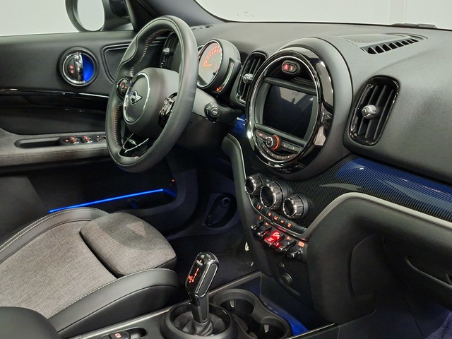 fotoG 18 del MINI MINI Countryman Cooper 100 kW (136 CV) 136cv Gasolina del 2019 en Valencia